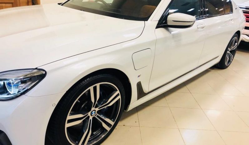 BMW 740Le M Sport full