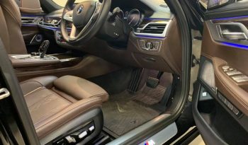 BMW 740 LE M-Sport full