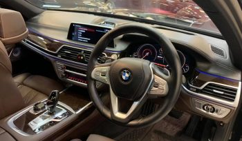 BMW 740 LE M-Sport full